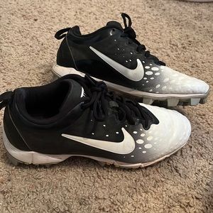 Plastic bottom Nike Softball Cleats